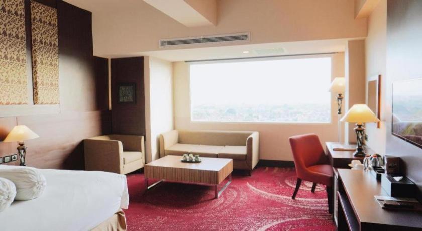 Indoluxe Hotel Jogjakarta Mlati Exterior foto