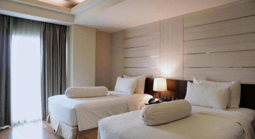 Indoluxe Hotel Jogjakarta Mlati Exterior foto