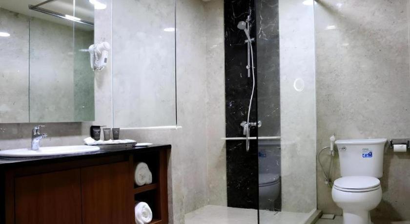 Indoluxe Hotel Jogjakarta Mlati Exterior foto